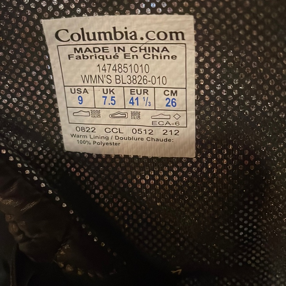 Columbia lace up boots
